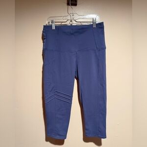 Oiselle Capri Pocket Jogger Knickers - 8